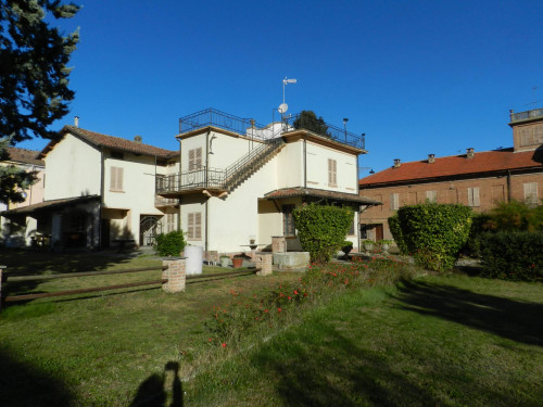 Casale in Vendita a Bruno