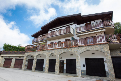 Appartamento in Vendita a Roburent