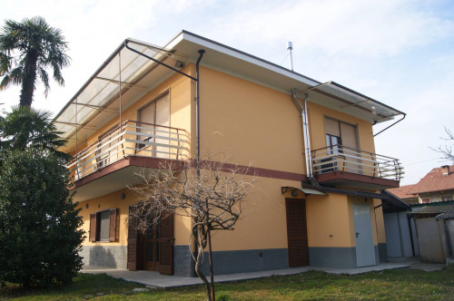 Appartamento in affitto a San Francesco al Campo