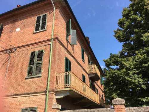 Cascina in Vendita a Scurzolengo