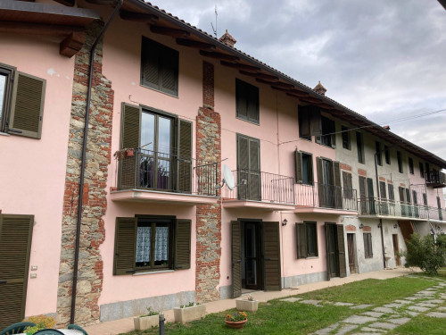 Casa indipendente in Affitto a Barbania