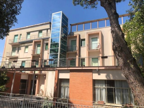 Attività Commerciale - Hotel in Vendita a Ravenna
