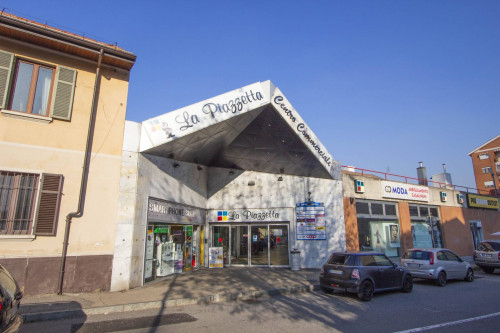Commercial Property for Sale to Rivoli