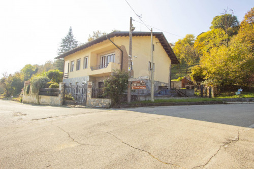 Casa indipendente in Vendita a Cerreto d'Asti