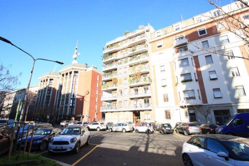 Apartment for Sale to Milano