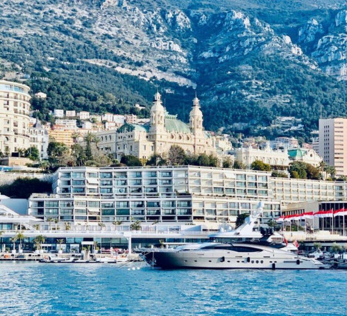 Appartamento in Vendita a Monaco