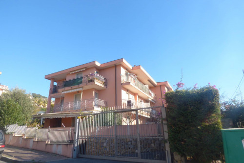 Apartment for Sale to Riva Ligure