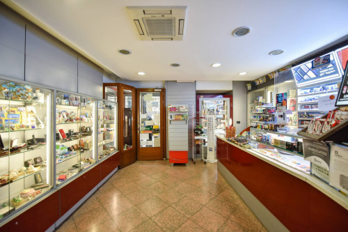 Attività Commerciale - Tabaccheria in vendita a Torino