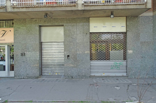 Shop for Rent to Torino
