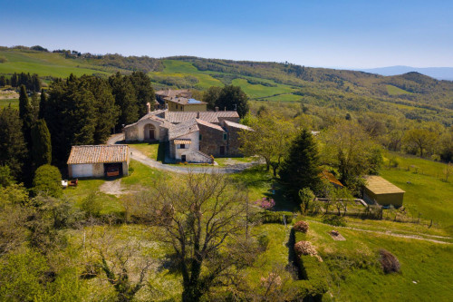 Farmhouse for Sale to Volterra
