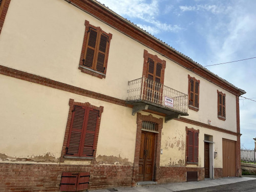 Cascina in vendita
