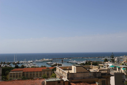 Apartment for Sale to Sanremo