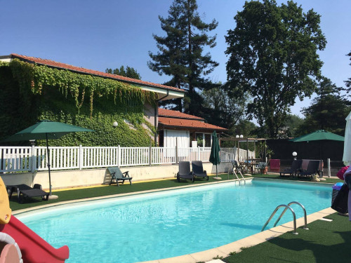 Villa for Sale to Castagneto Po