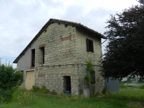 Casa indipendente in Vendita a Vignale Monferrato