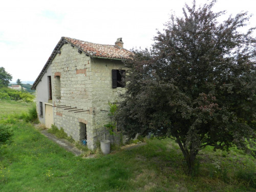 Casa indipendente in Vendita a Vignale Monferrato
