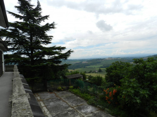 Casa indipendente in Vendita a Vignale Monferrato