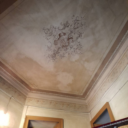 Palazzo Storico in Vendita a Bubbio