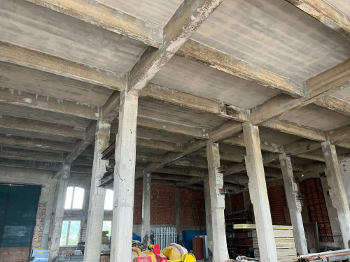 Attività Commerciale - Hotel in Vendita a Castell'Alfero