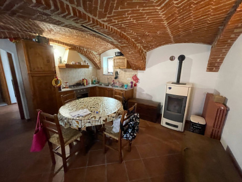 Apartment for Rent to Monastero di Vasco