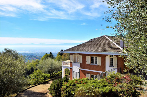 Villa Bifamiliare in Vendita a Pecetto Torinese