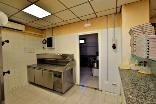 Attività Commerciale - Panificio - Pastificio in vendita a Moncalieri