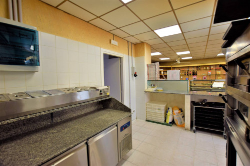 Attività Commerciale - Panificio - Pastificio in vendita a Moncalieri