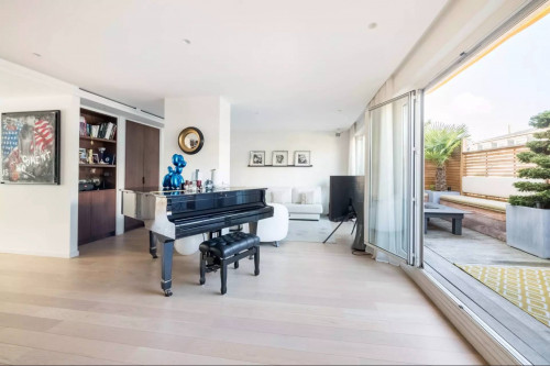 Appartamento in Vendita a Paris