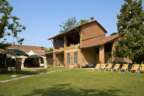 Casale in Vendita a Asti
