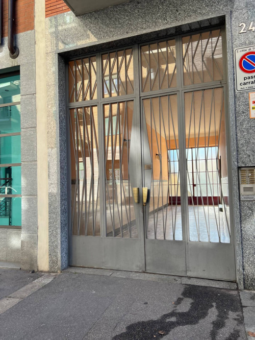 Box o garage in Vendita a Torino