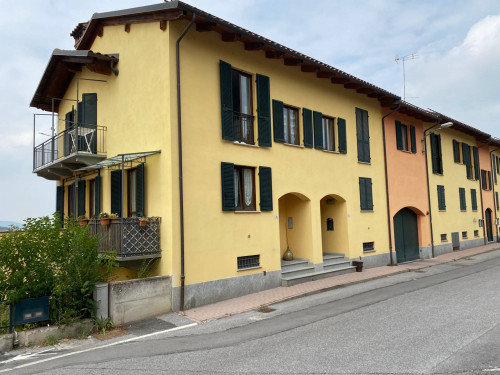 Villa Unifamiliare in Vendita a Monastero di Vasco