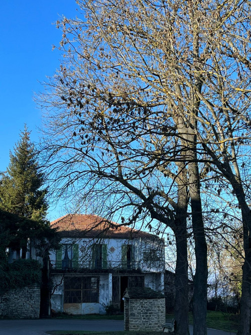 Casa indipendente in vendita