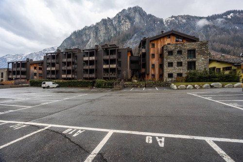Appartamento in Vendita a Courmayeur