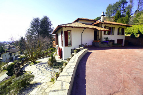 Villa in Vendita a Moncalieri
