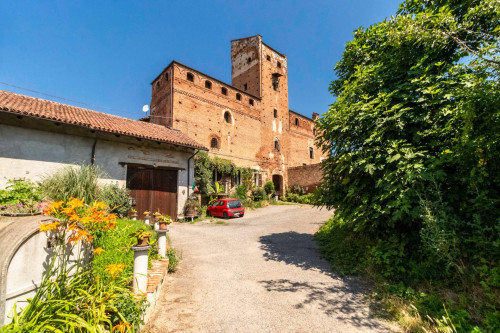 Castello in vendita a Chieri