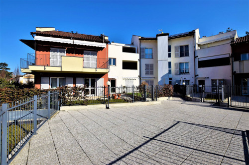 Box o garage in vendita a Chieri