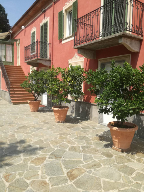 Villa in Vendita a Asti