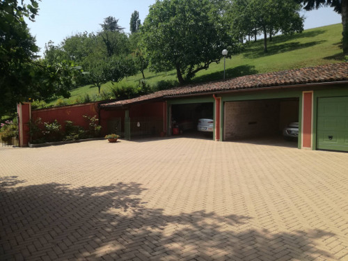 Villa in Vendita a Asti