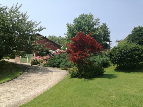 Villa in Vendita a Asti