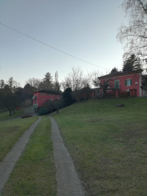 Villa in Vendita a Asti