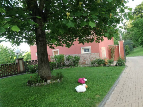 Villa in Vendita a Asti