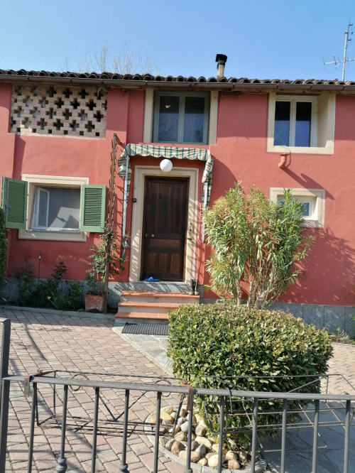 Villa in Vendita a Asti