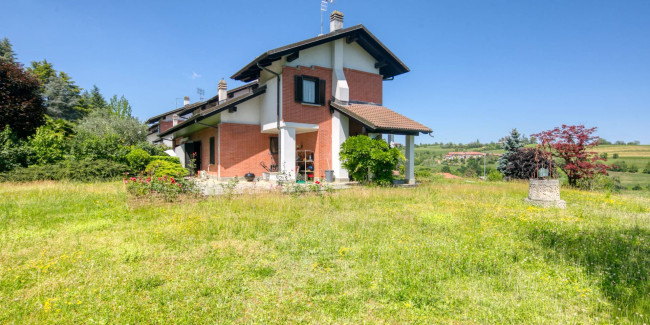 two-family villa for Sale to Pino Torinese