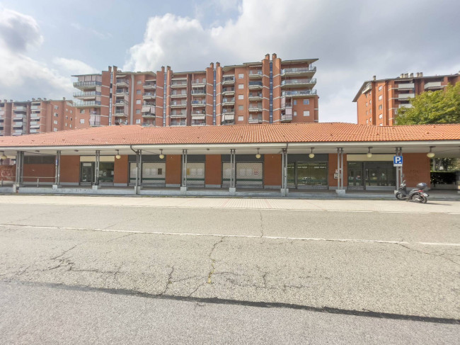Locale commerciale in Affitto a Rivoli