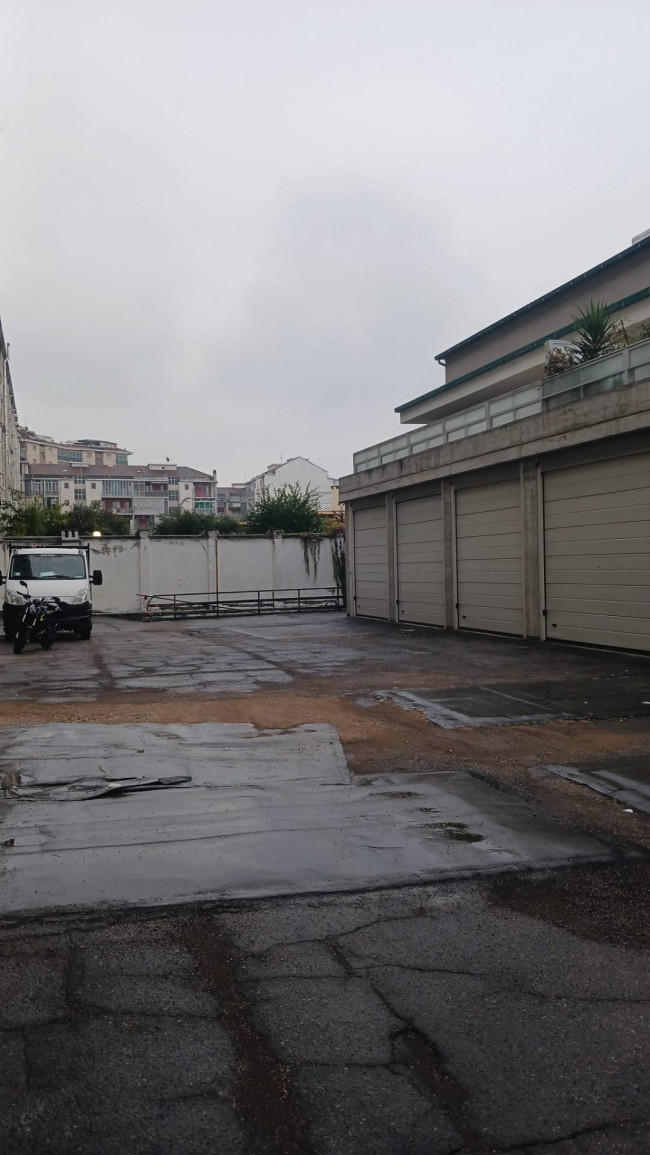 Garage/Box/Posto auto in vendita a Santa Rita, Torino (TO)