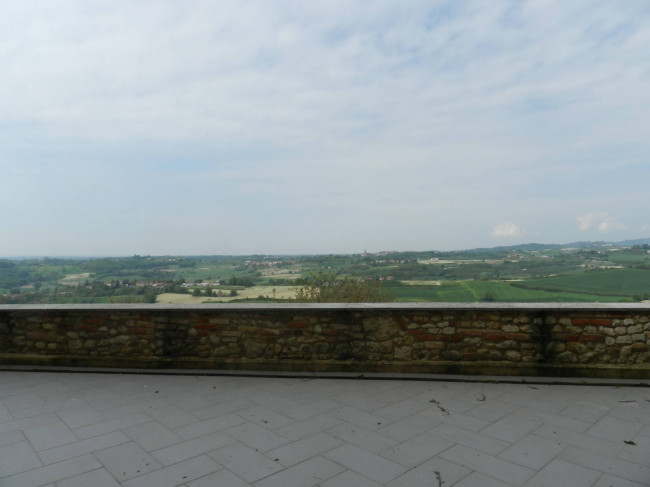 Castello in Vendita a Montiglio Monferrato