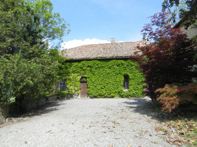 Castello in Vendita a Montiglio Monferrato