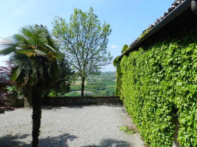 Castello in Vendita a Montiglio Monferrato