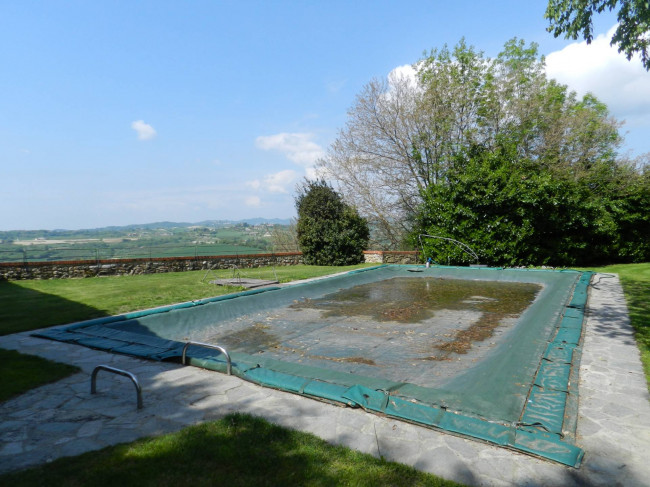 Castello in Vendita a Montiglio Monferrato