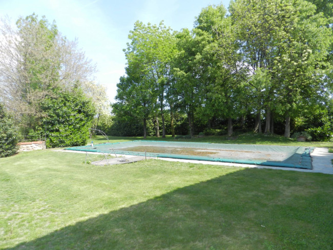 Castello in Vendita a Montiglio Monferrato