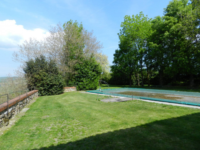 Castello in Vendita a Montiglio Monferrato